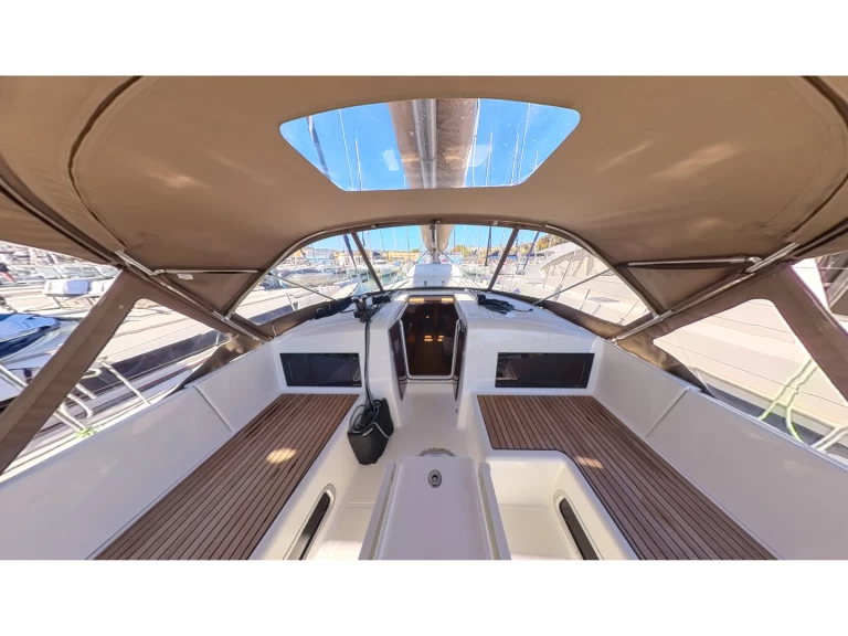 Båtuthyrning Jeanneau Sun Odyssey 490 i Santa Cruz de Tenerife på Samboat 