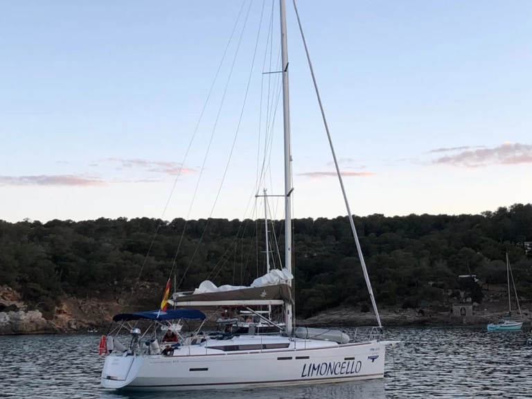 Hyr en Jeanneau Sun Odyssey 419 Palma de Mallorca 