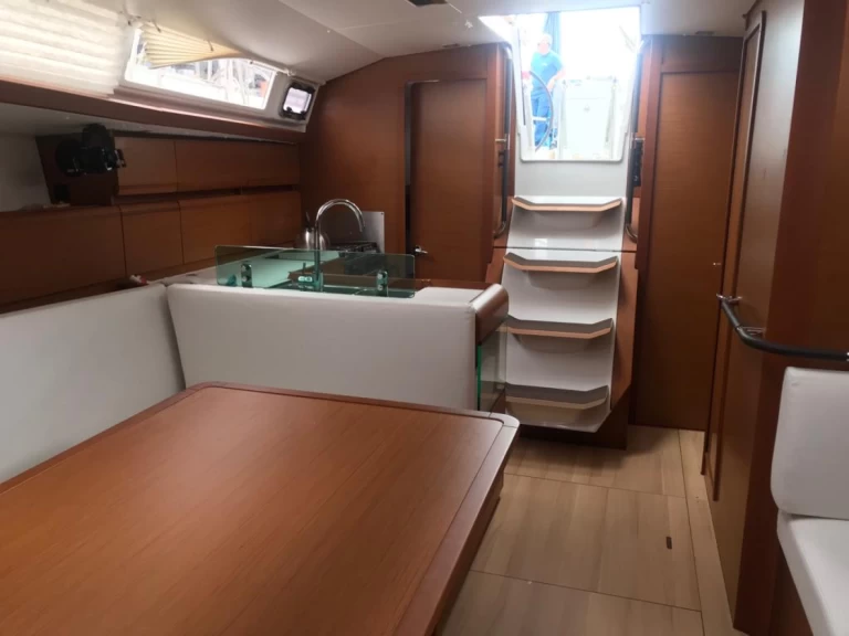 Yacht charter Palma de Mallorca billig Sun Odyssey 419