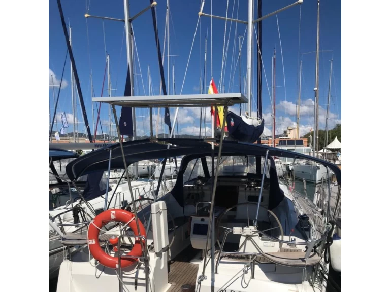 Elan Impression 434 charter bareboat eller skeppad i Palma de Mallorca