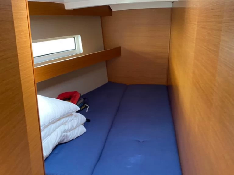 Båtuthyrning Jeanneau Sun Odyssey 440 i Palma de Mallorca på Samboat 
