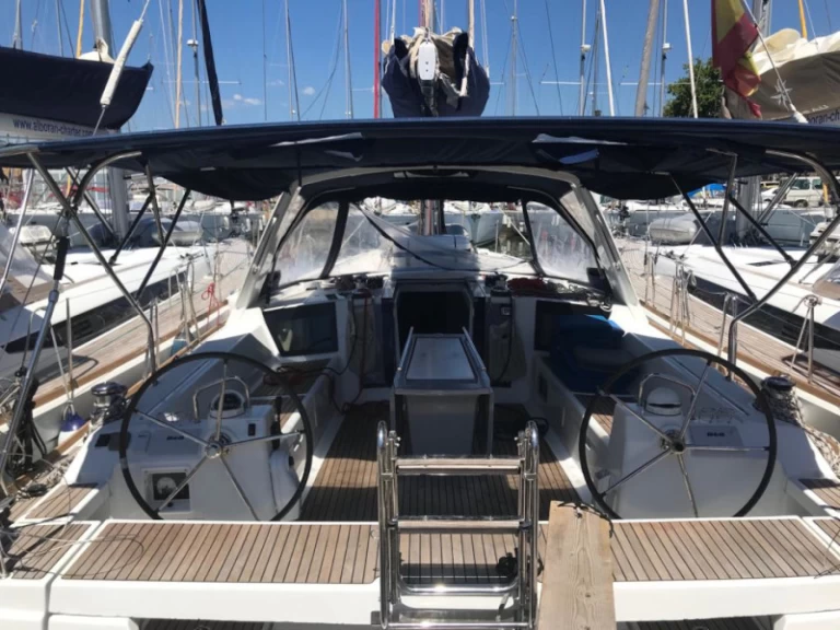 Hyr en Bénéteau Oceanis 45 Palma de Mallorca 