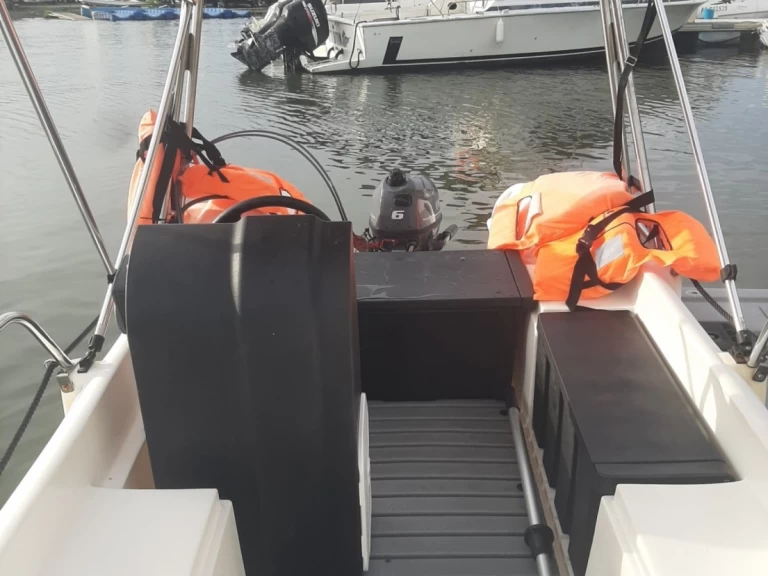 Motorbåt  för uthyrning Le François till det bästa priset 