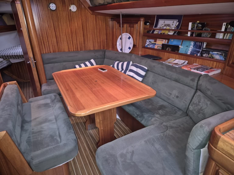 Uthyrning Segelbåt  Dufour med en båtlicens 