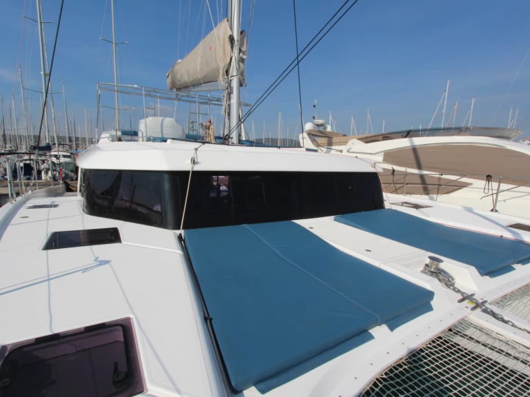 Yacht charter Olbia billig Dufour Catamarans 48 Sail