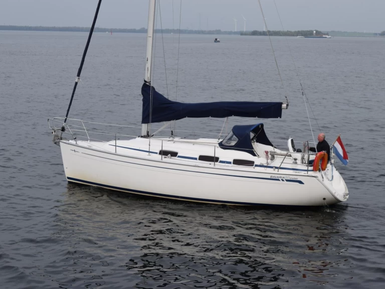 Yacht charter Larmor-Plage billig Bavaria 30 Cruiser