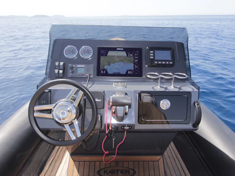 DIVERIB 780 charter bareboat eller skeppad i Mykonos (City)