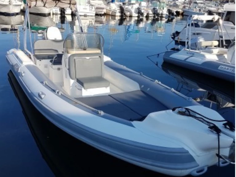 Båtuthyrning Motonautica-Vesuviana Touring 740 i Porto-Vecchio på Samboat 