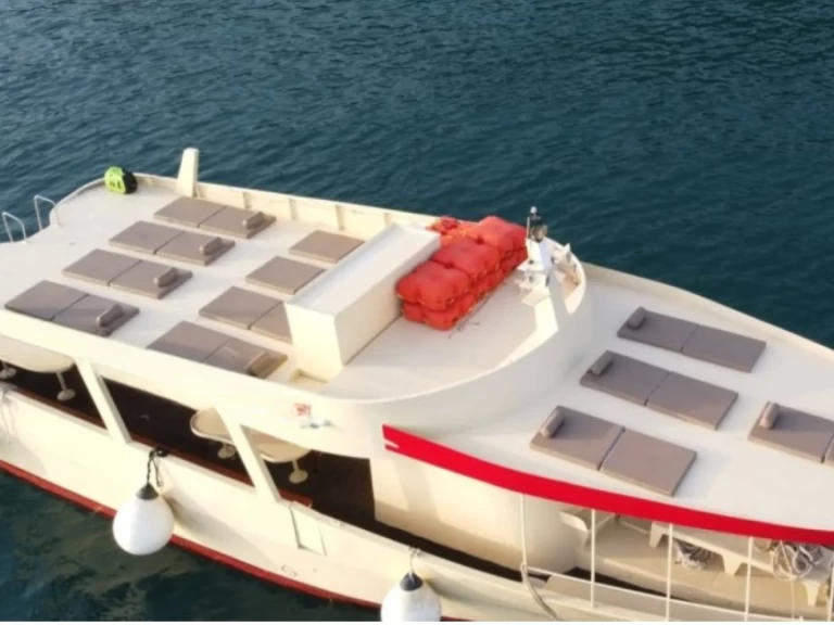 Uthyrning Bar - CORBELLA Selfbuild av Samboat 