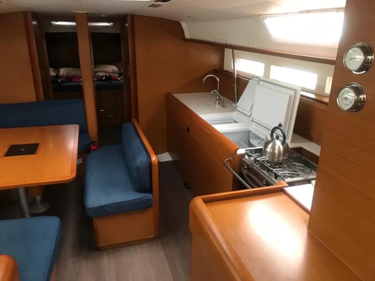 Yacht charter Palma de Mallorca billig Sun Odyssey 519