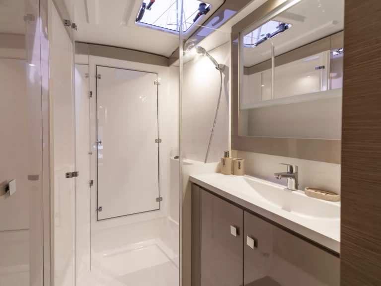 Hyr en Fountaine Pajot Isla 40 Lavrio 