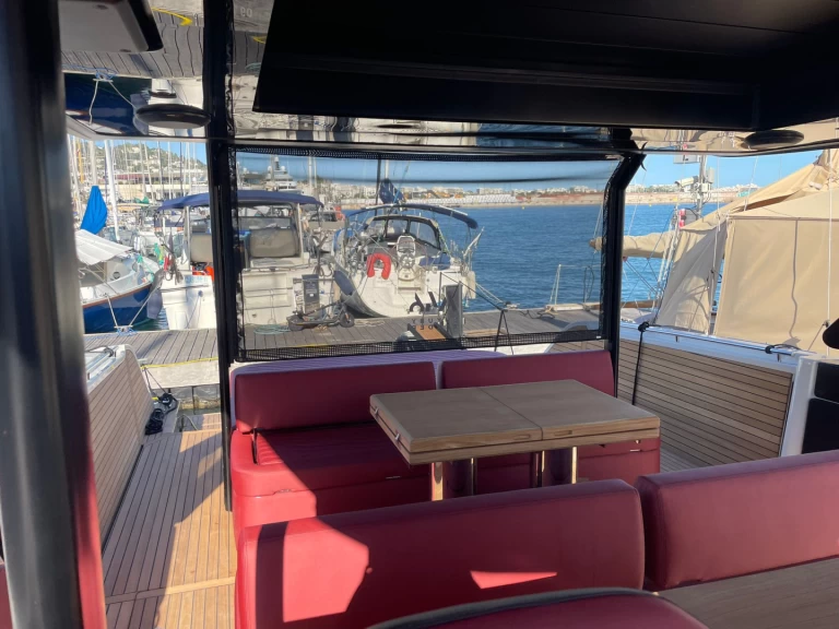 Uthyrning Motorbåt  Cranchi med en båtlicens 