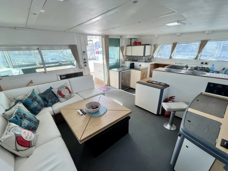 Katamaran  för uthyrning Palairos till det bästa priset 