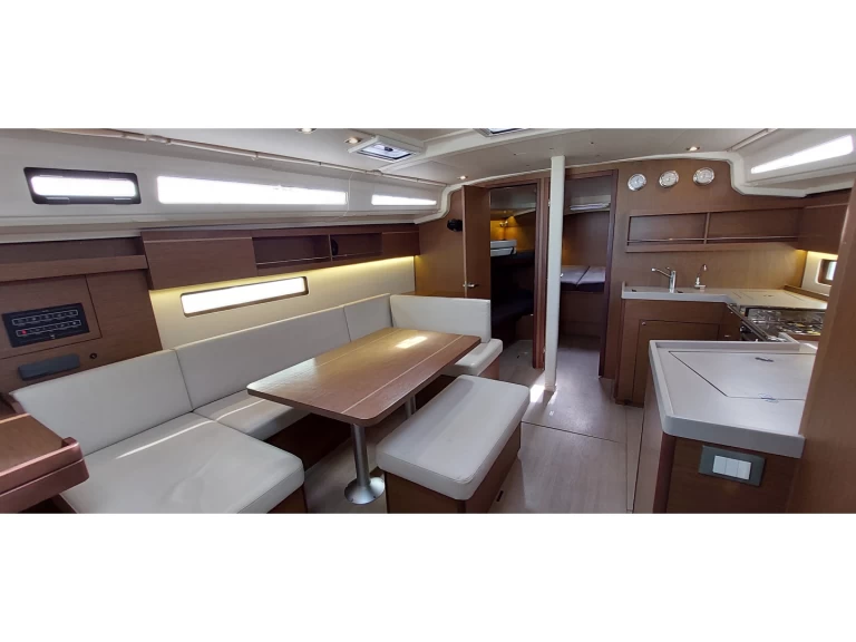 Uthyrning Segelbåt  i Olbia - Bénéteau Oceanis 40.1