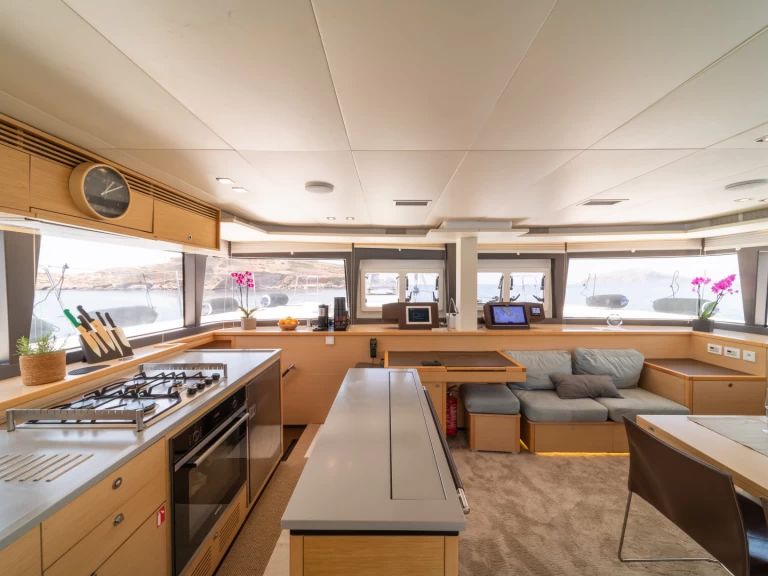 Uthyrning Katamaran  Lagoon med en båtlicens 