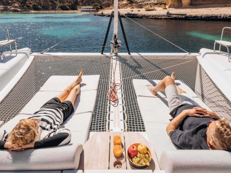 Yacht charter Lavrio billig Nautitech 44 Open