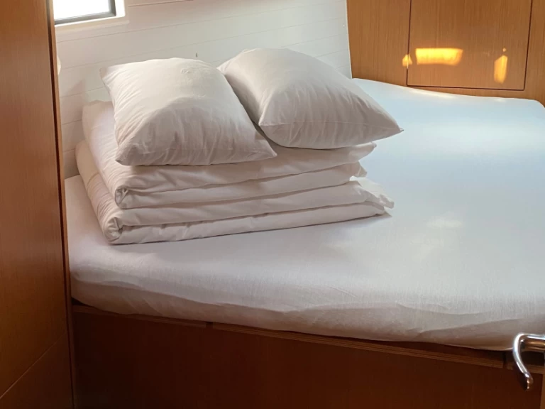 Hyr en Bavaria Cruiser 34 Drage 