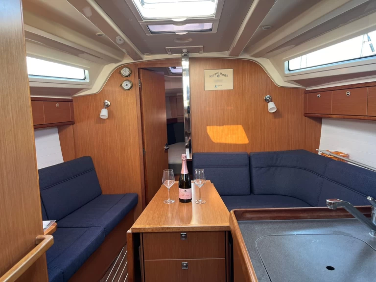 Segelbåt  för uthyrning Drage till det bästa priset 