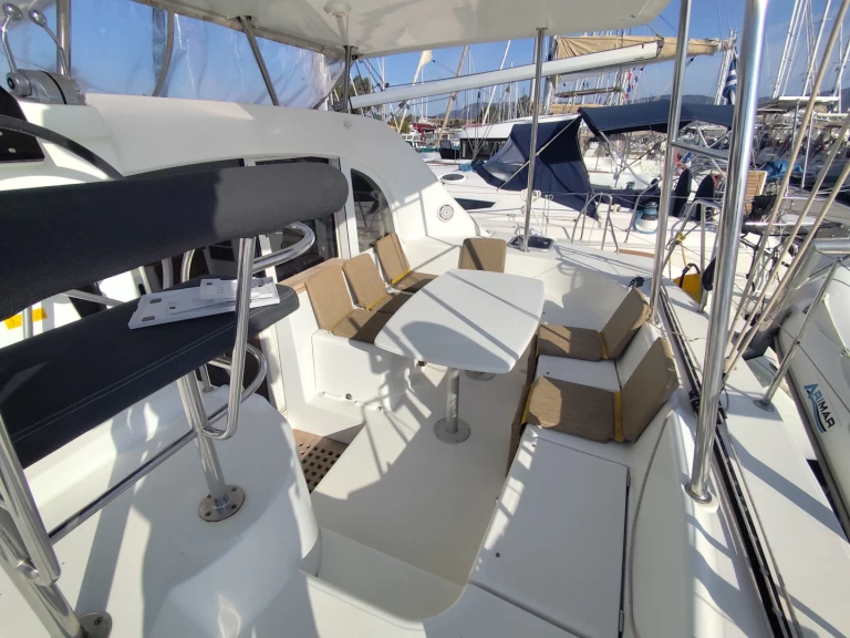 Yacht charter Empuriabrava billig Lagoon 380