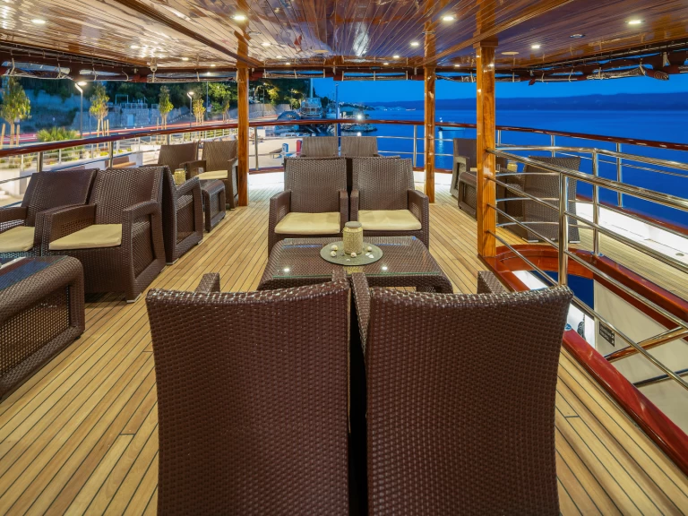 Unknown M/S Carpe Diem charter bareboat eller skeppad i Trogir 