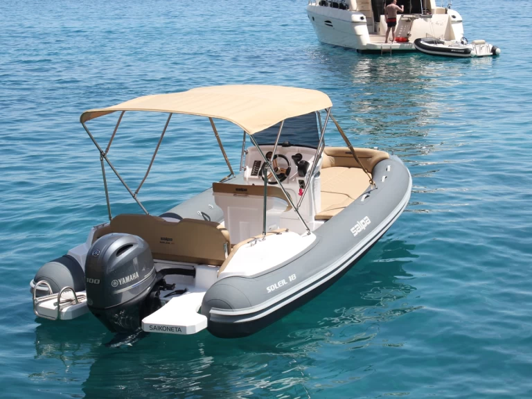 Yacht charter Can Picafort billig Salpa Soleil 18