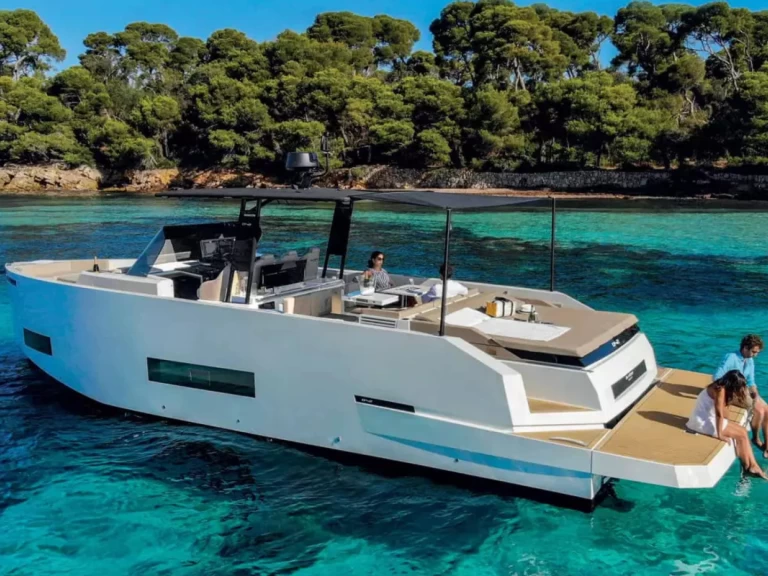 Båtuthyrning De Antonio D42 i Alyki på Samboat 