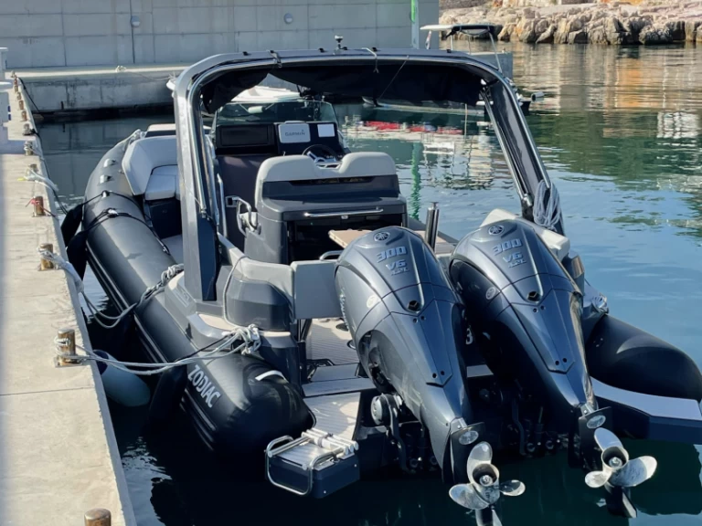 Uthyrning RIB Zodiac med en båtlicens 