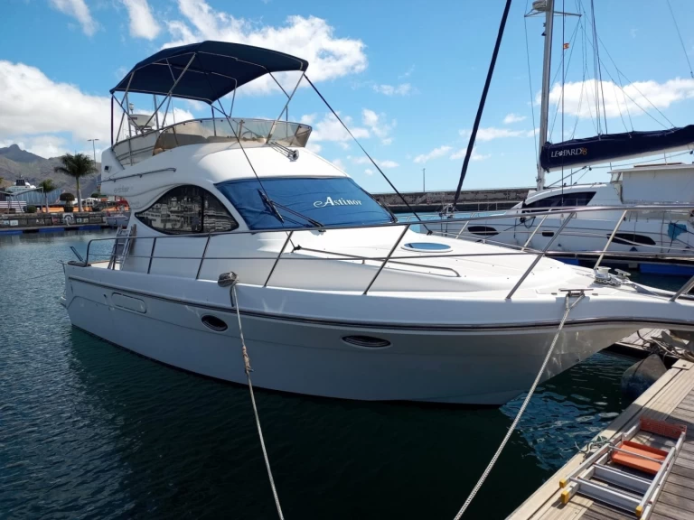 Yacht charter Polignano a Mare billig 36 fly