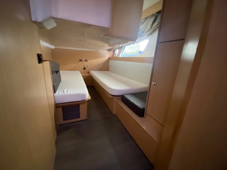 Yacht charter Palma de Mallorca billig Virtess 420 Fly