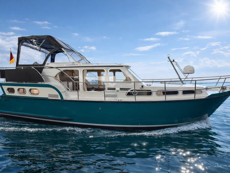 Hyra Kanalbåt med eller utan skeppare Pedro Waren (Müritz) 