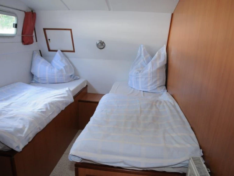 Uthyrning Motorbåt   med en båtlicens 