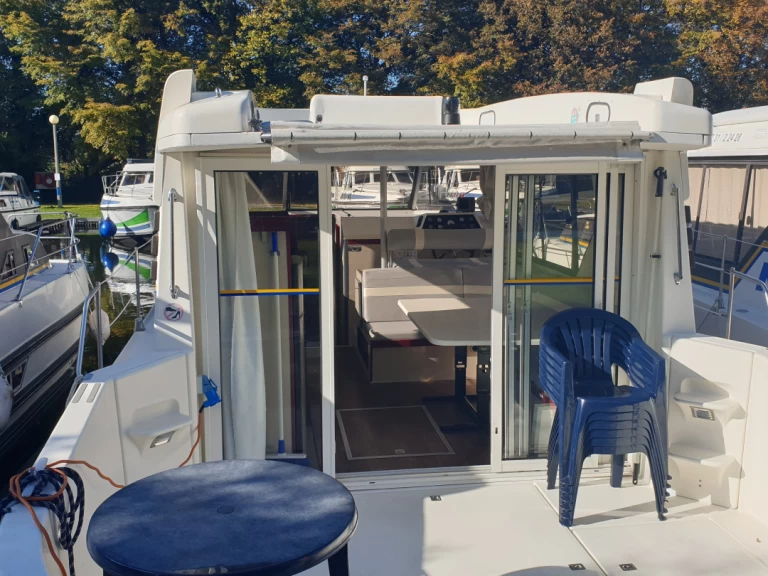 Hyr en Nicols Yacht Nicols Sedan 1160 Lübz 