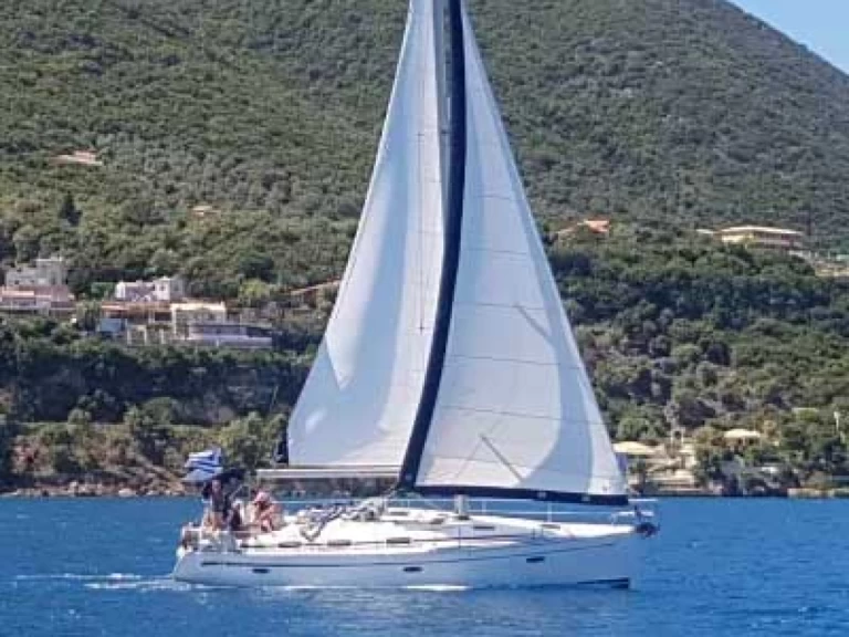 Hyra Segelbåt  med eller utan skeppare Bavaria Nikiána 
