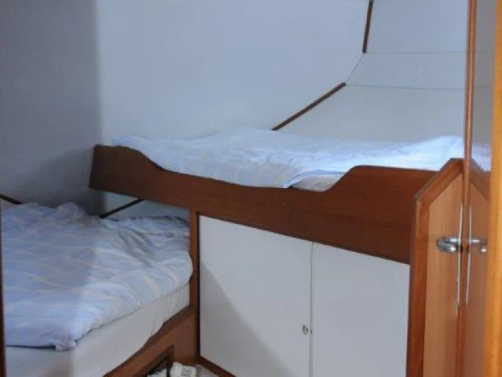 Hyra Motorbåt  med eller utan skeppare  Lübz 