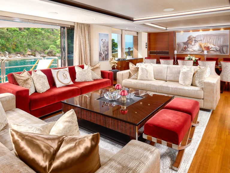 Princess Princess 40m charter bareboat eller skeppad i Split 