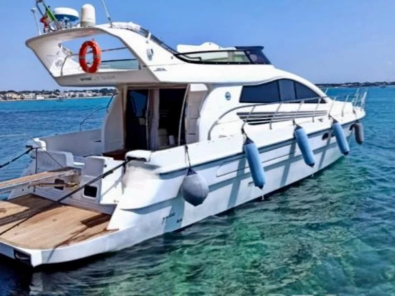 Hyra Motorbåt  med eller utan skeppare Enterprise Marine Porto Cesareo 