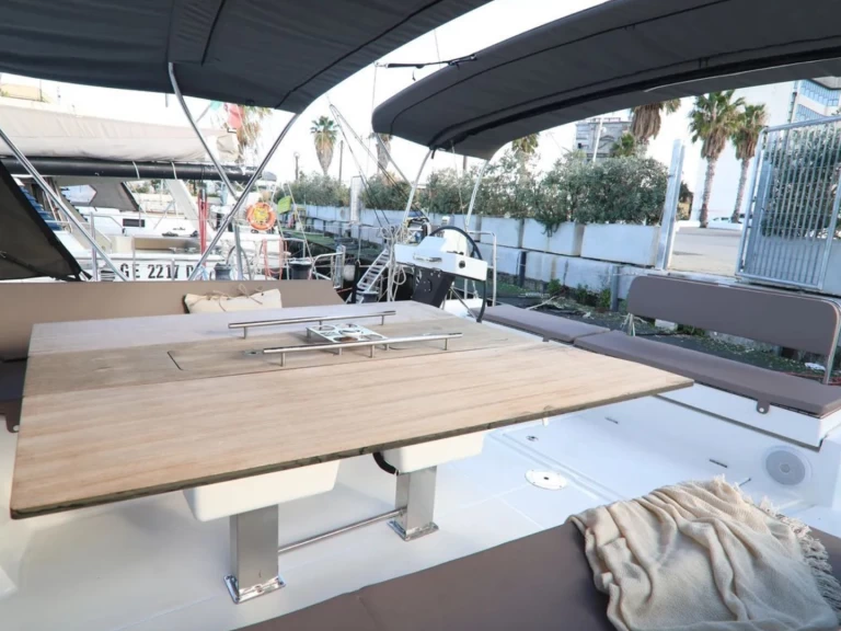 Segelbåt  för uthyrning Cagliari till det bästa priset 