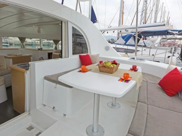 Uthyrning Katamaran  i Ibiza Town - Lagoon Lagoon 380 S2