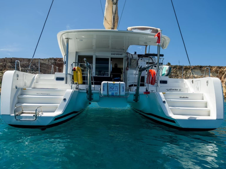 Yacht charter Ta' Xbiex billig Lagoon 39