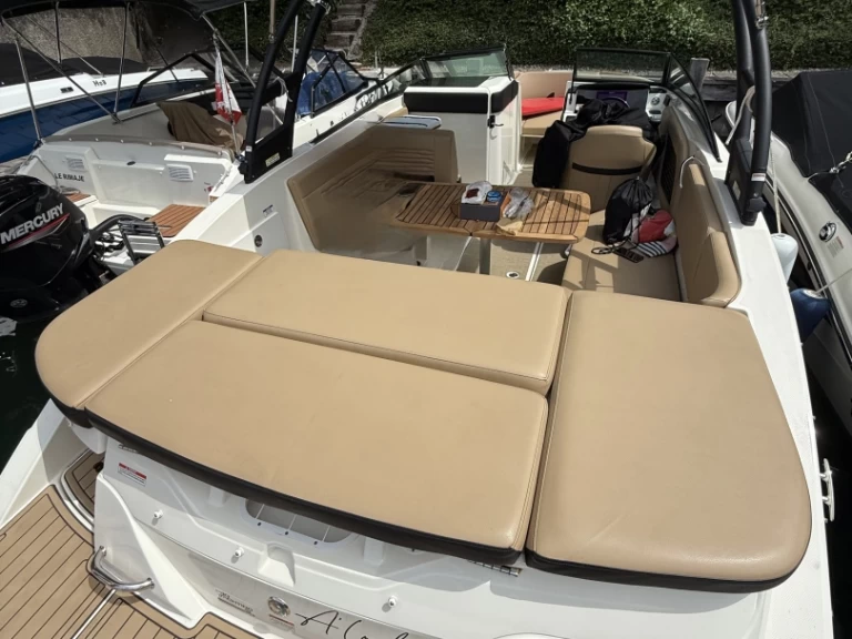 Yacht charter Thonon-les-Bains billig SPX 230