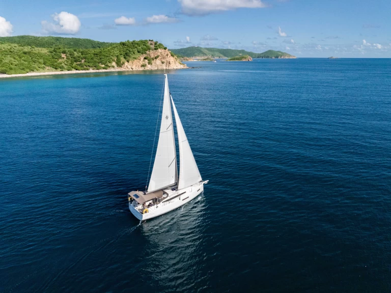 Hyr en Jeanneau Sun Odyssey 380 Road Town 