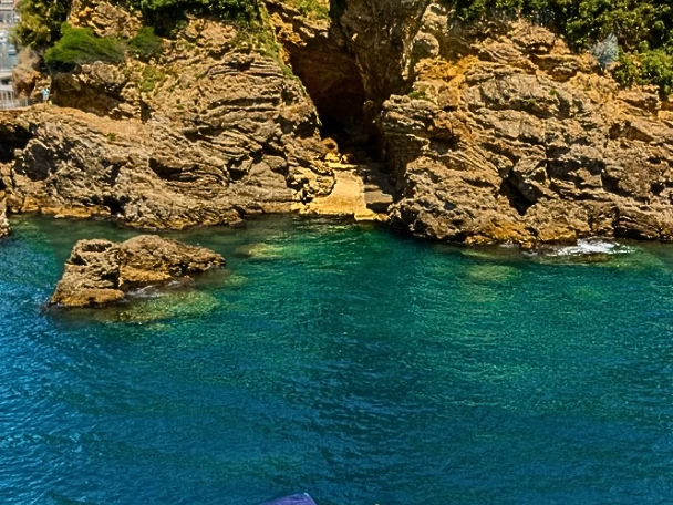 Uthyrning Motorbåt  Boston Whaler med en båtlicens 