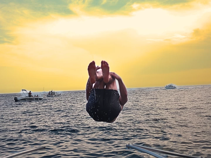 Uthyrning Motorbåt  Boston Whaler med en båtlicens 