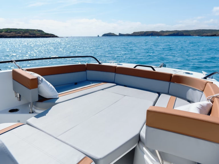 Hyr en Bénéteau Flyer 8 SPACEdeck Mahon 