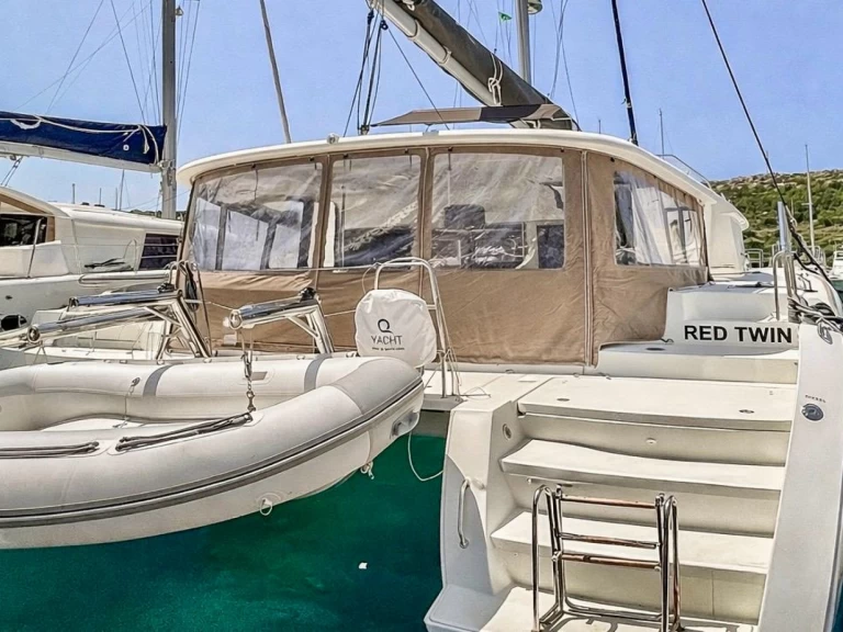 Uthyrning Katamaran  Lagoon med en båtlicens 