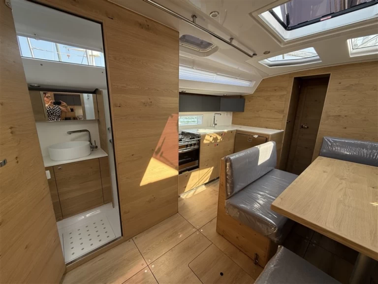 Uthyrning Pula  - Elan Impression 45 av Samboat 