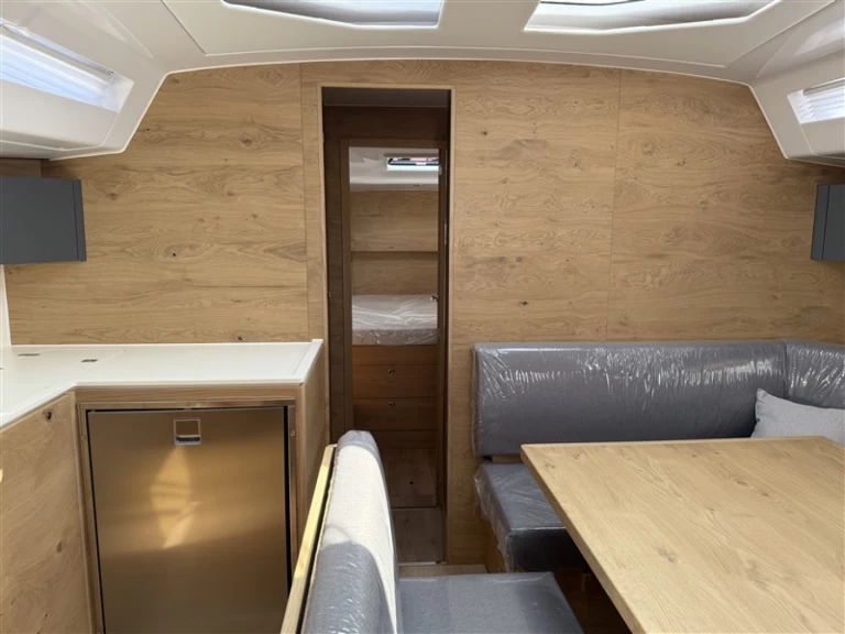 Hyr en Elan Impression 45 Pula  