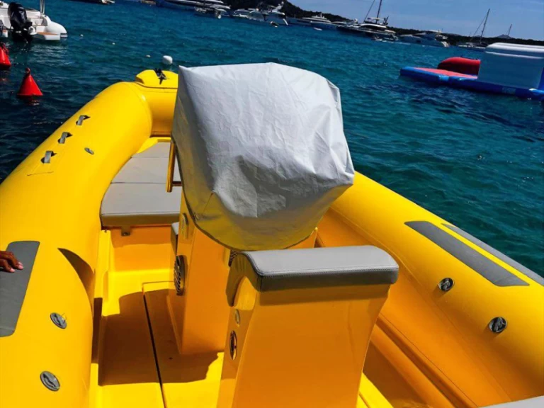 RIB för uthyrning Arzachena till det bästa priset 