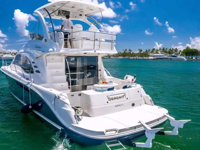 Uthyrning Lyx yacht Sea Ray med en båtlicens 