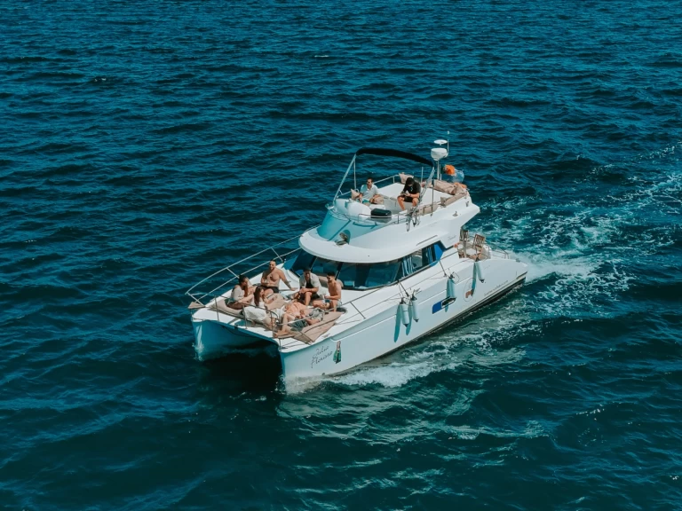 Hyr en Fountaine Pajot Highland 35 Lisabon 